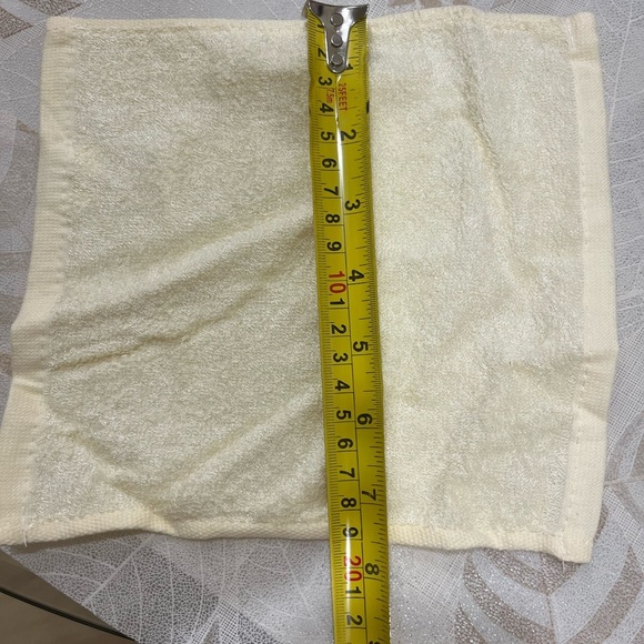 🛍️ 4 for $20 🛍️ New wash clothes - Picture 3 of 4